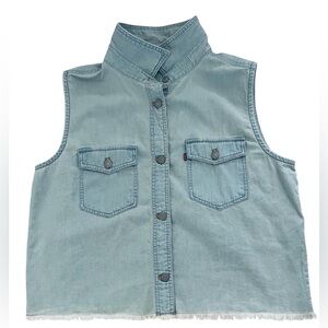 Levi Strauss Jean Vest Womens  XL  Denim Light Weight Frayed Bottom Loose Cotton